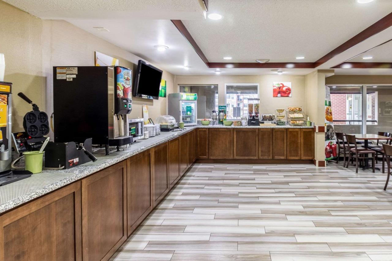 Quality Inn Milwaukee- Brookfield Kültér fotó