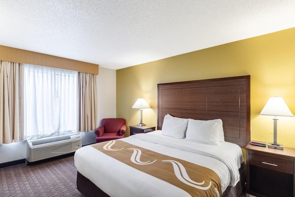 Quality Inn Milwaukee- Brookfield Kültér fotó
