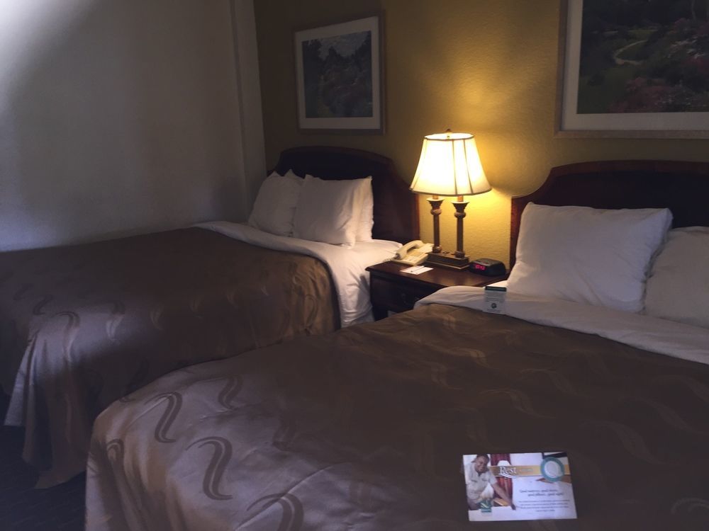Quality Inn Milwaukee- Brookfield Kültér fotó