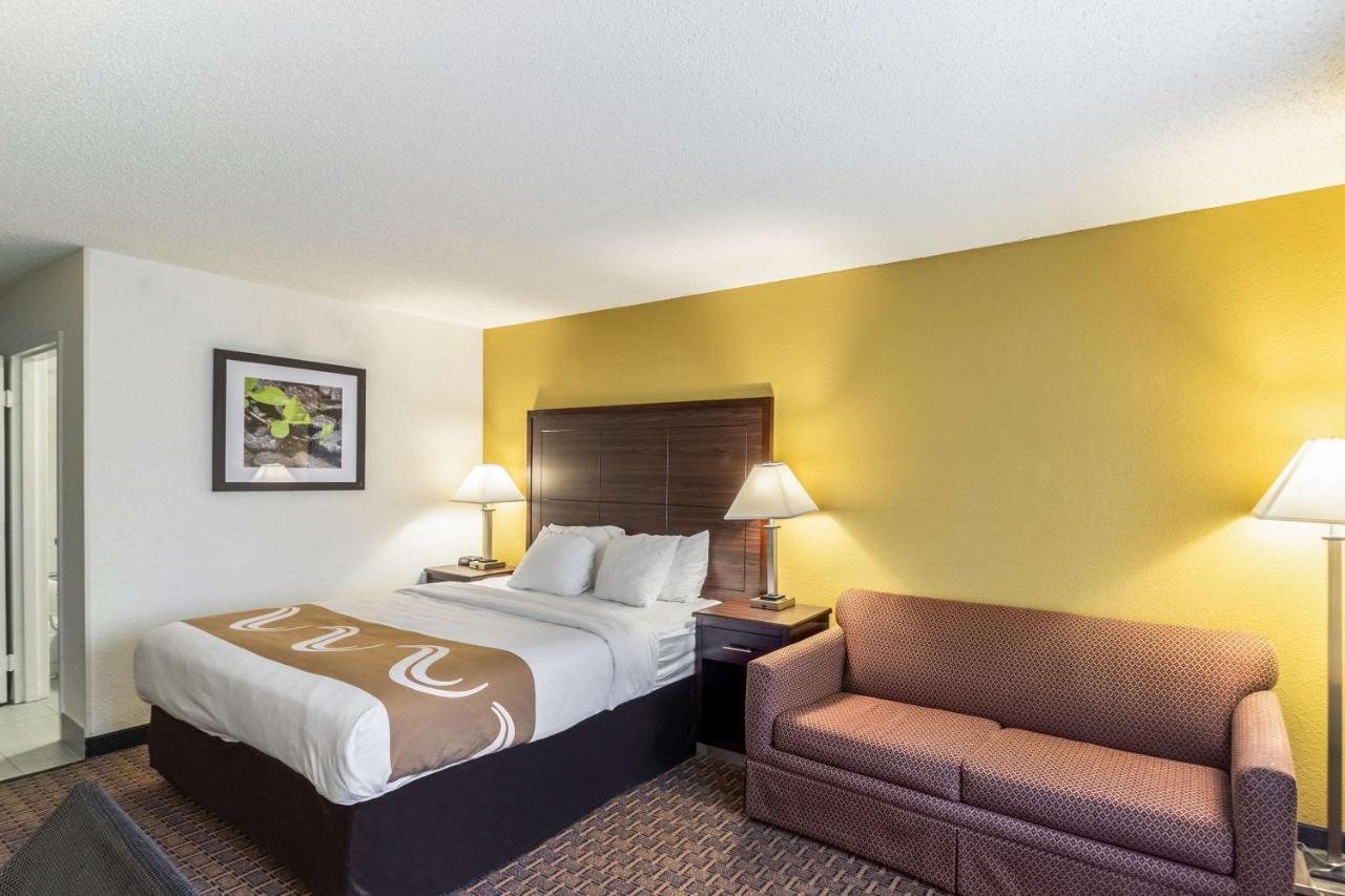 Quality Inn Milwaukee- Brookfield Kültér fotó