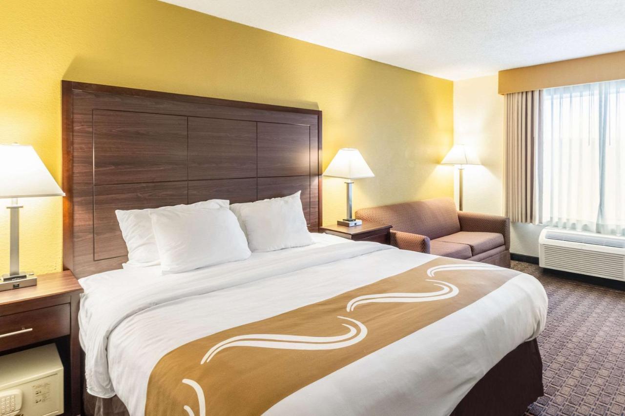 Quality Inn Milwaukee- Brookfield Kültér fotó